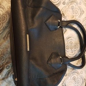 Liz Claiborne Black Handbad